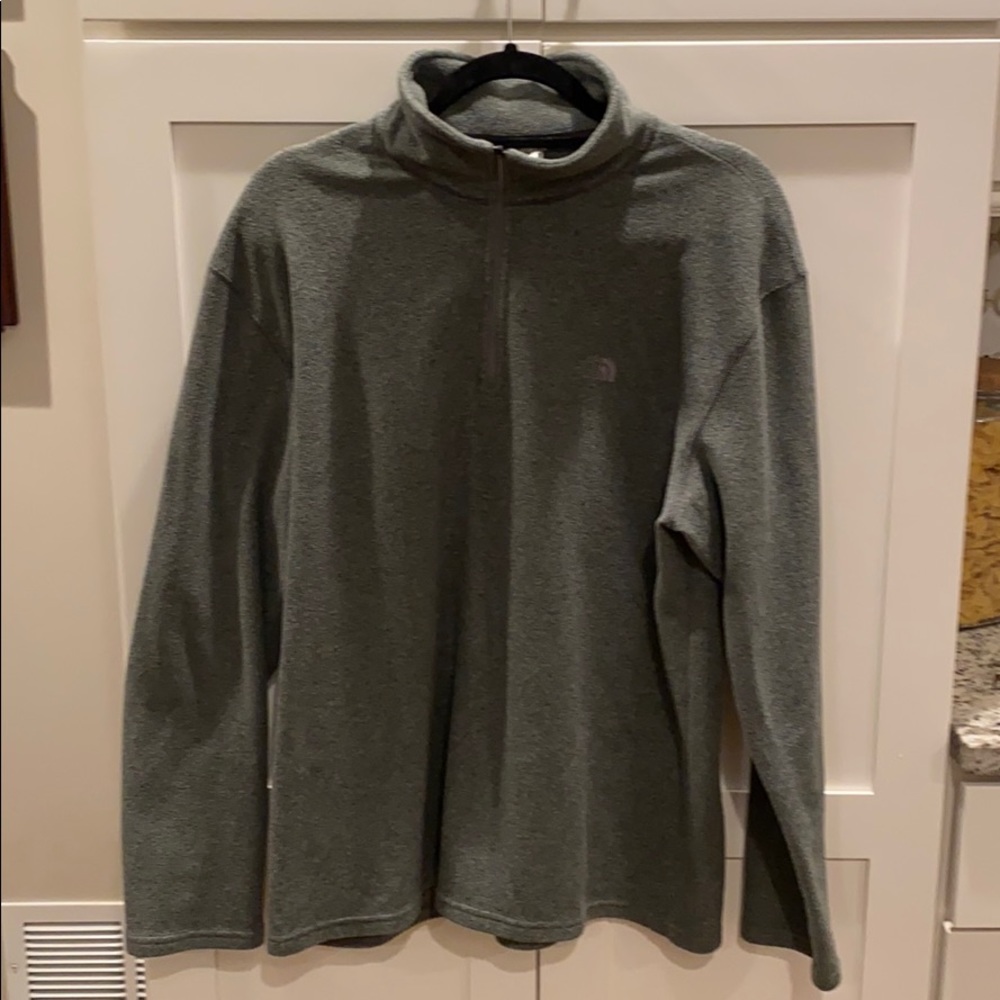 Large Gray North Face Fleece Pullover